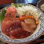 長生庵 - 海鮮五色丼（本鮪中トロ入り）
