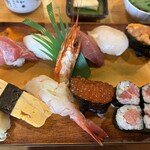 栄寿し総本店 - ランチ・桜にぎり(アップ) ①