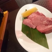 大井町銭場精肉店 - 厚切りタン