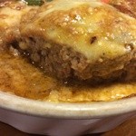 七間町スパーゴ - デミチーズバーグ:肉汁たっぷり