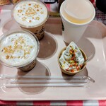 スイーツBar - 料理写真:おやつタウンカフェラテ　アイス
　　　　　オリジナルアート付き
Qooオレンジ　　ベビースターソフトクリーム