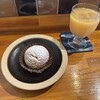 おやつと珈琲 TSUI - シュークリームとアップルジュース