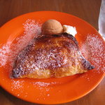 Brasserie MARENGO - 焼きたてアップルパイ