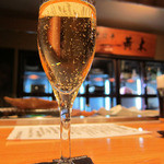 時の宿 すみれ - 高畠ワイナリーのスパークリングワイン
      嘉　Yo-shiのオレンジマスカット