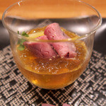 時の宿 すみれ - 外ももロースト雪うるいとコンソメジュレ