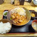 炭火焼鳥わだち - 日替わりランチ　てりやきチキン