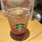 スターバックスコーヒー - ドリンク写真:チラックスソーダストロベリー！