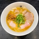 伊駄天 - 限定極みワンタン麺塩