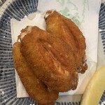 秋吉 - 料理写真:手羽揚げ あちちっと良いながら食べるのが通w