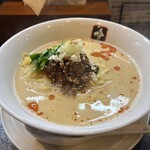 餃子と担々麺 吟 - 