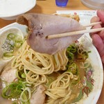 天下一品 - 料理写真:こってり 赤ん粉にチャーシュー追加