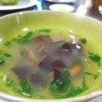 サルキッチン - 白神山地産　天然ナメコと自生のセリのスープ