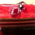 ジャック デリスオフランボワーズ(ラズベリーの甘酸っぱいケーキ) fromグリーンロール