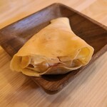 Rira - ④ミニクレープ《苺ソース》
このお値段でデザートがあるのは嬉しい