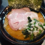 脂醤油組 - 料理写真:ブタメン♪