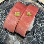 活魚寿司 - 中トロ