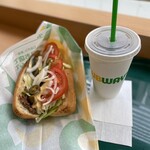 サブウェイ - ドリンク写真:メキシカンミートタコス590円
ペプシコーラS 220円