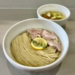 Crazy Jenny - 料理写真:昆布水つけ麺（塩）
