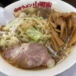 味噌ラーメン 山岡家 - 料理写真: