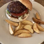 バーガーマニア - ハンバーガー　ポテトは付きます