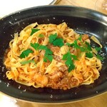Pizzeria NICOLA 六甲店 - イタリア産赤ワインの極旨ボロネーゼ