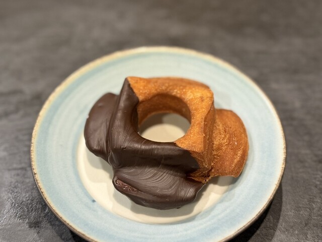 RACINES DONUT&ICE CREAM 青山店 （ラシーヌ ドーナツアンドアイス