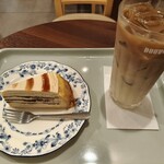 ドトールコーヒーショップ - 料理写真:ケーキセット970円税込み(アイス豆乳ラテL・黒糖チョコミルクレープ)