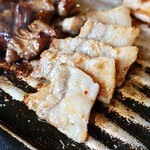 シガン 生サムギョプサル専門店 - 4種の部位食べ比べセット