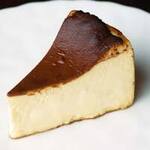 平五郎 - 料理写真:バスクチーズケーキ