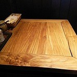 Okayuyakayukayu - 二人掛けテーブル。