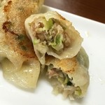 千茶屋 - 餃子の餡