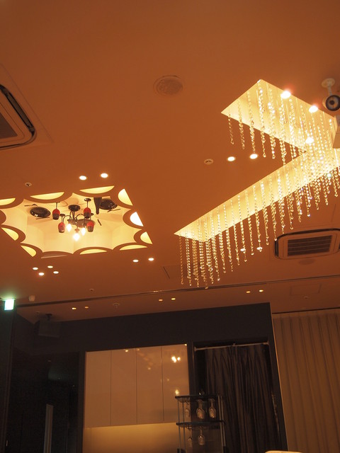 夜の雰囲気が良さそうな素敵な店内でランチ♪ : boB the garden Ginza