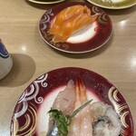 回転寿し トリトン - 料理写真: