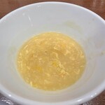 京華小吃 - きちんと中華のコーンスープ　シェアしてもオーケーの大きさでした