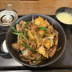 伝説のすた丼屋 - 