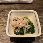 小川の魚 - 