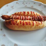 こりっくベーカリー - 「あらびきウィンナーパン」200円