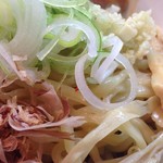 まぜそば小島屋  - 魚介まぜそば（アップ）