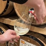 樽ワイン酒場 呑牛呑気 - ワイン