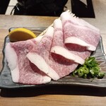 牛舞 ホルモン焼肉酒場 - 黒毛和牛コーネ