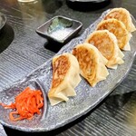 島の猿 - 料理写真:島らっきょ餃子