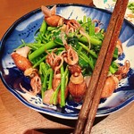 中国菜ジャッカル - 空芯菜とホタルイカの炒め