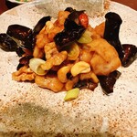 中国菜ジャッカル - 丁宝禎が好んで食した鶏とナッツの辛子炒め