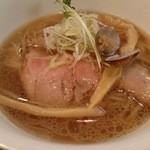 貝ガラ屋 - 貝だしラーメン　680円