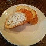 ビストロ オランジュ - パン