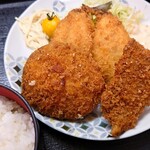 あじや - フライ三種盛り定食