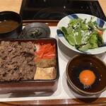 Sukiyaki Juni Ten - すき焼き重セット