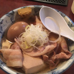 VAGABOND - 肉豆腐　500円（煮玉子100円）