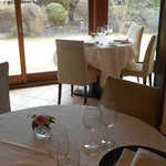 レストラン プランデルブ北鎌倉 - 庭の見える客席