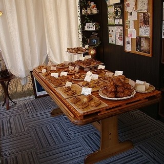 ヴィエノワズリ ベル コーチ_2